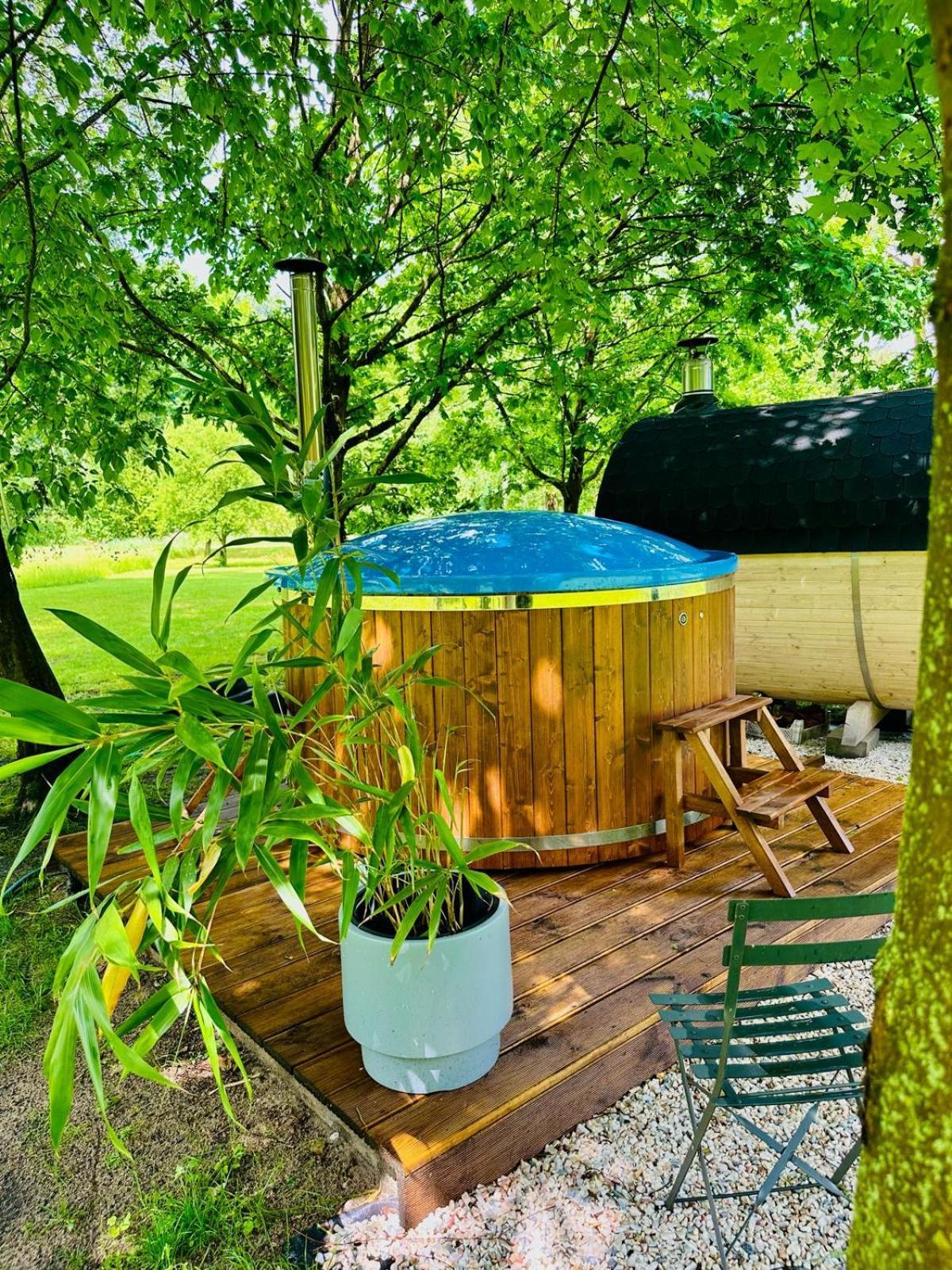 Glampingsantoczno Villa Luaran gambar